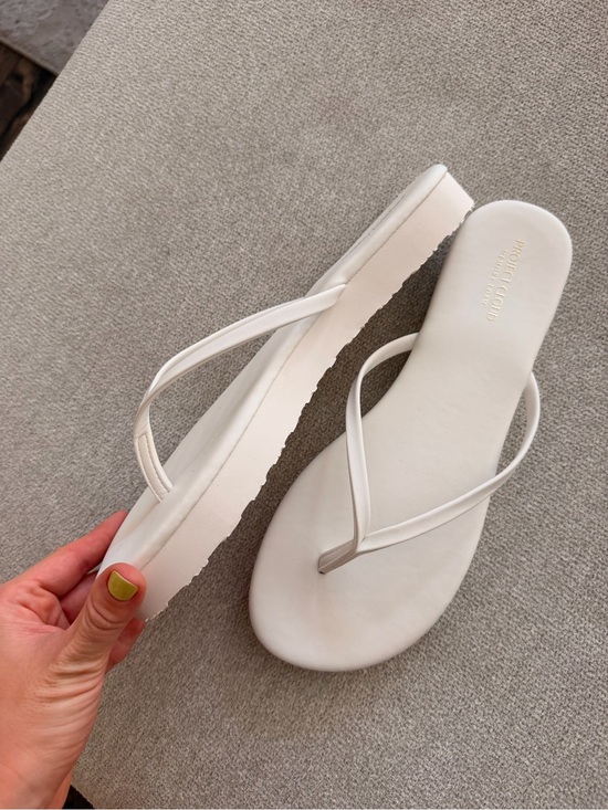 Vagabond Shoes - NEW White Platform Flip Flops